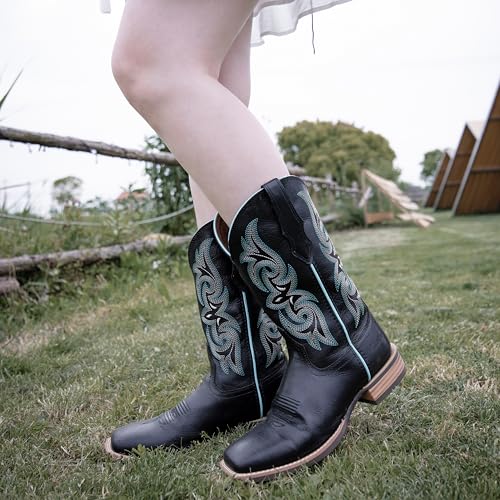 Women Western Boots Hand Painted, Square Toe, Full Grain Cowhide, 4-Layer Composite Sole(PLT203604)